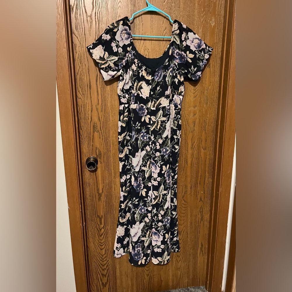 NWT Floral Puff Sleeve Jumpsuit